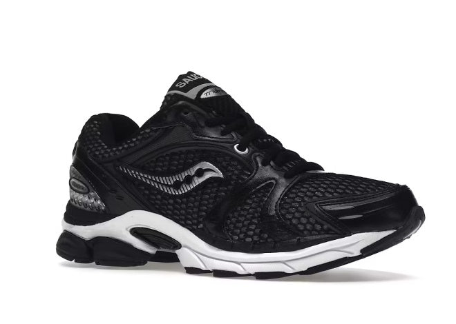 Saucony ProGrid Triumph 4 "Black Noir" by Saucony