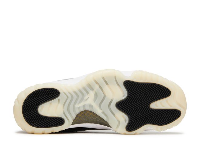 NIKE JORDAN 11 RETRO " GRATITUDE "