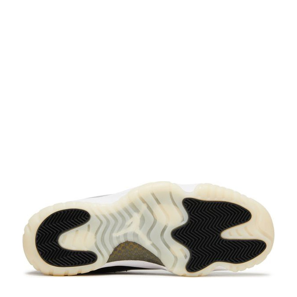 Air Jordan 11 Retro 'Gratitude' - Angle 3