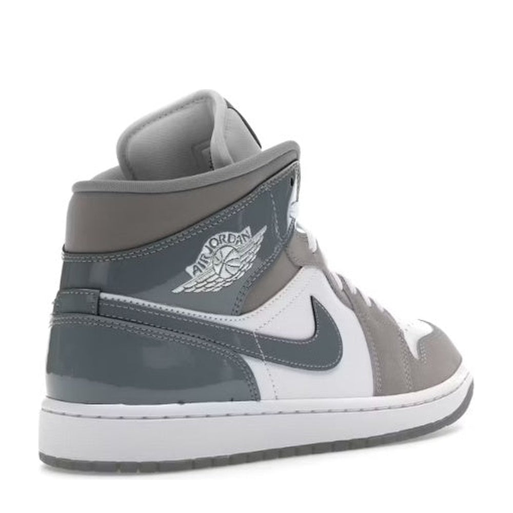 Air Jordan 1 Mid SE "Cool Grey" - Angle 3