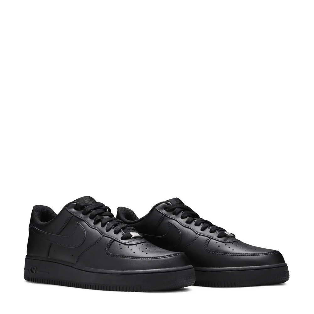 Nike Air Force 1 '07 'Triple Black' sneaker