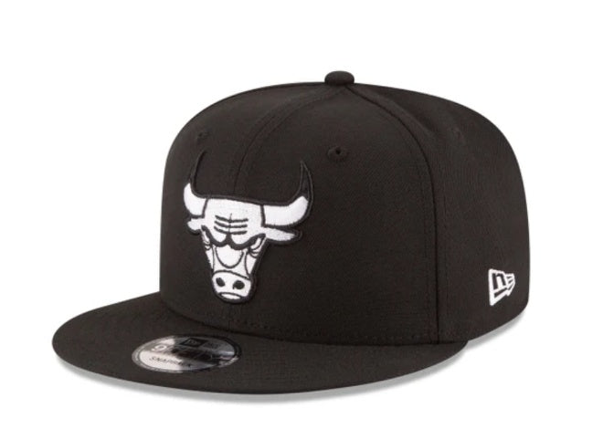Chicago Bulls Black 9FIFTY Snapback 'Black Bull'