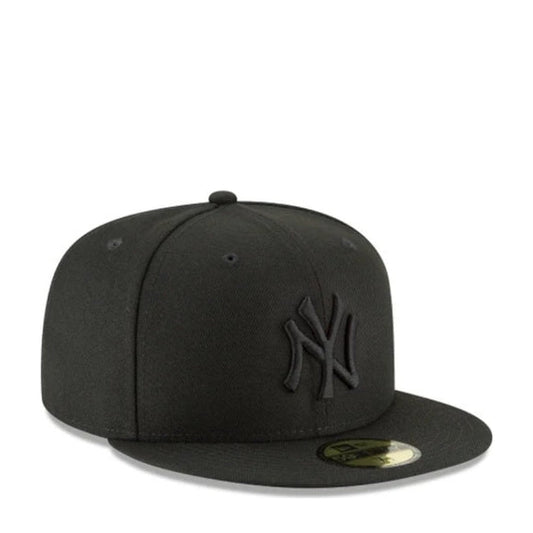 New York Yankees 59FIFTY Fitted 'Black' - 85% Scale - Angle 2