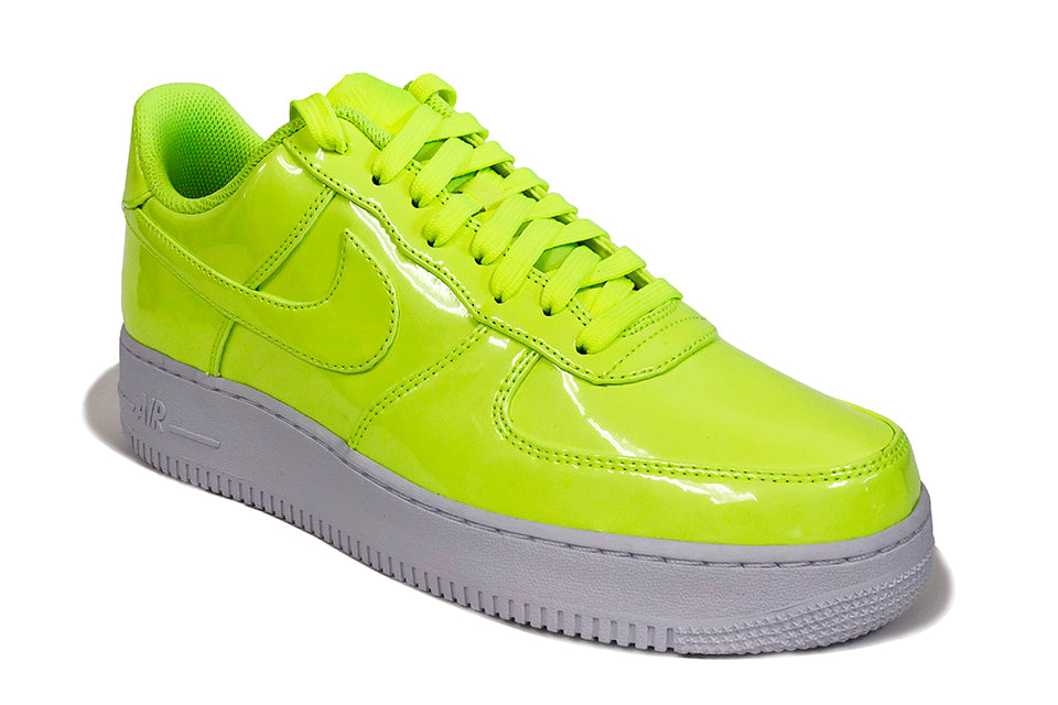 Nike Air Force 1 '07 LV8 UV "Volt/Volt"