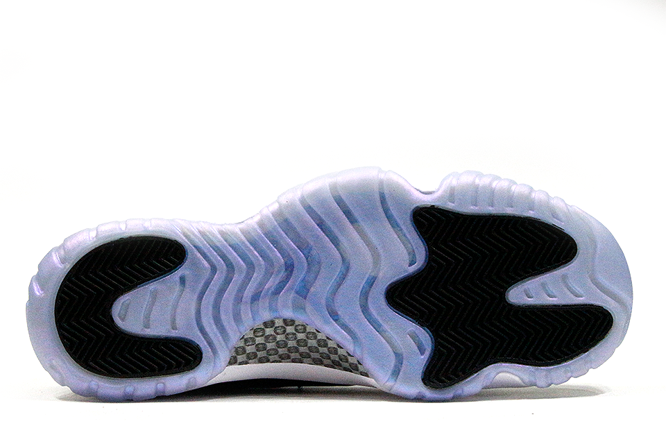 Air Jordan 11 Retro "Emerald"