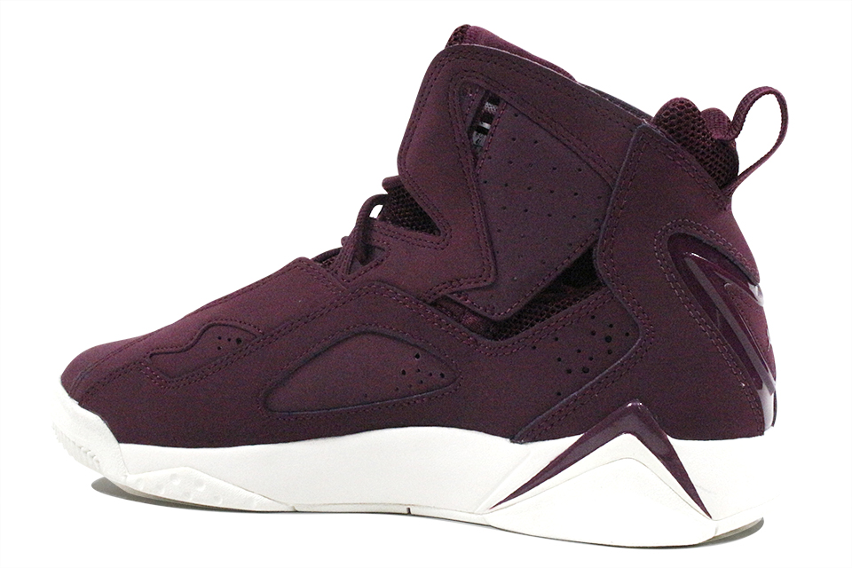 Air Jordan True Flight "Bordeaux"