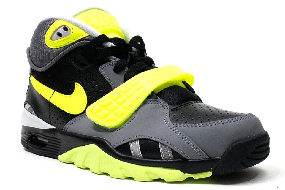 NIKE AIR TRAINER SC 2 Volt GS