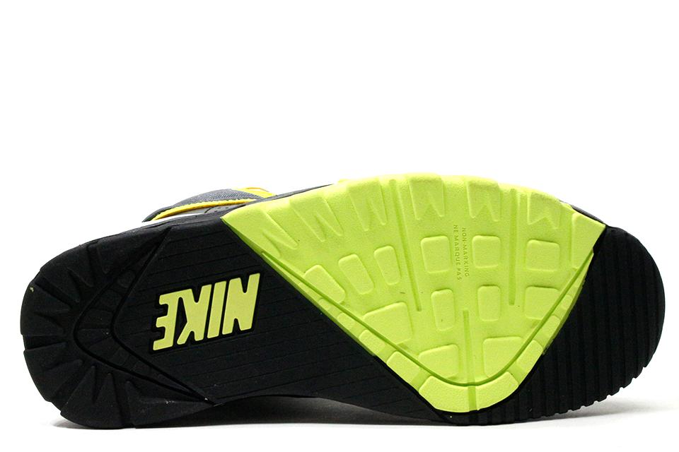 NIKE AIR TRAINER SC 2 Volt GS