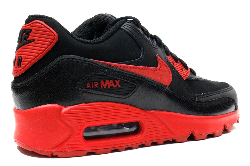 Air maxes black and red outlet
