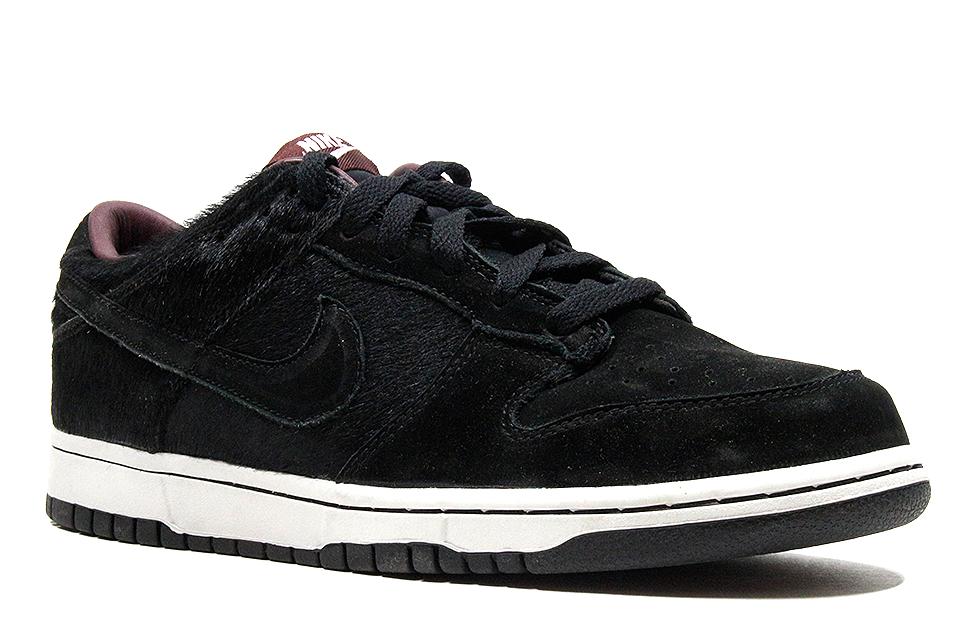 Nike Dunk Low "Black/DP" Wmns Premium