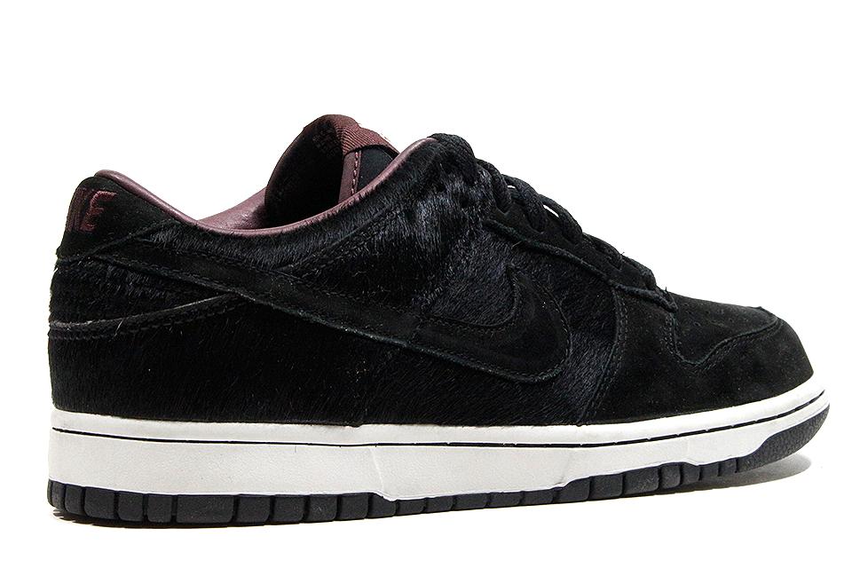 Nike Dunk Low "Black/DP" Wmns Premium