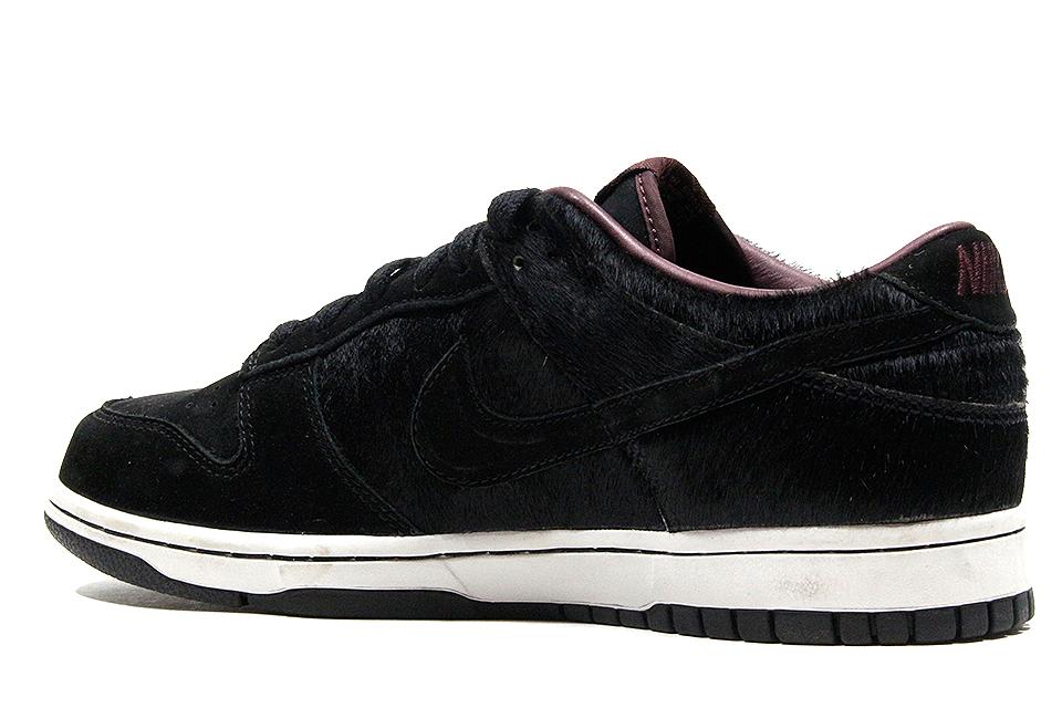 Nike Dunk Low "Black/DP" Wmns Premium