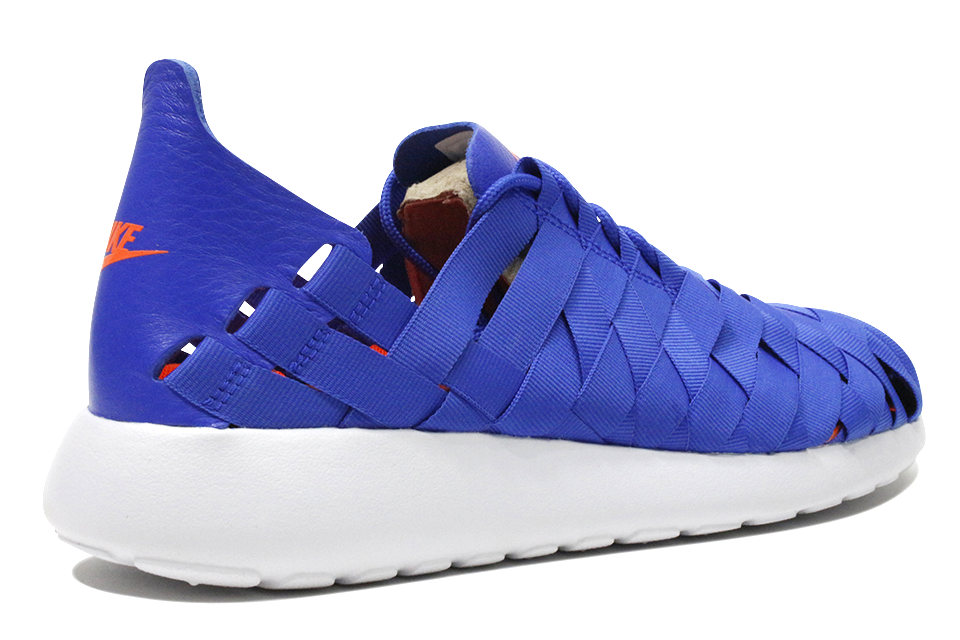 Nike Rosherun Woven "Hyper Cobalt"
