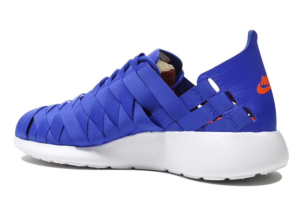 Nike Rosherun Woven "Hyper Cobalt"