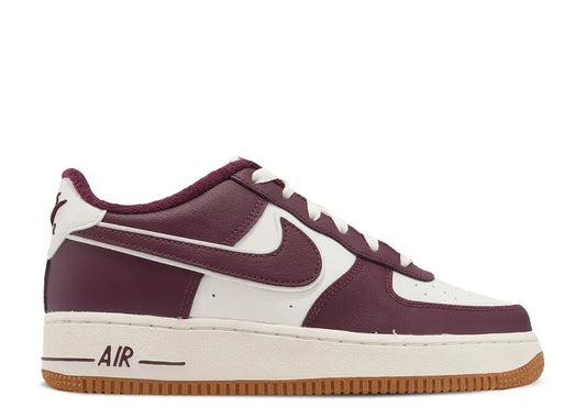 Nike Air Force 1 LV8 GS Kids Sneaker, Maroon & White, Gum Sole