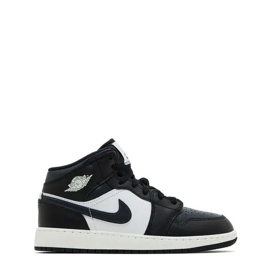 Air Jordan 1 Mid (GS) 'Black White' - 75% Scale - Angle 2