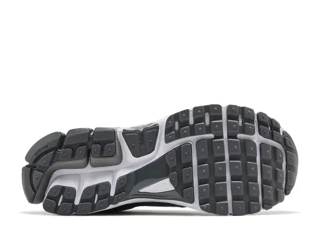 [HF1553-003] NIKE NIKE ZOOM VOMERO 5 M M MCOOL GREY