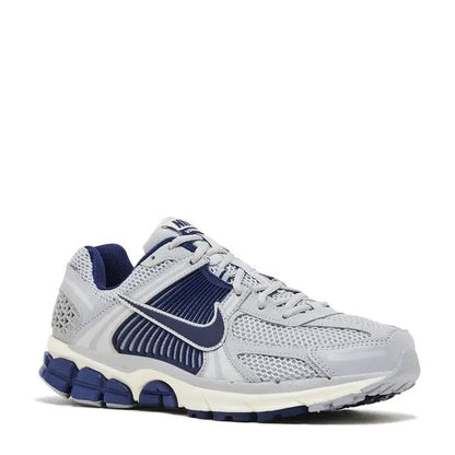 Nike Zoom Vomero 5 'Vast Grey' - Angle 2