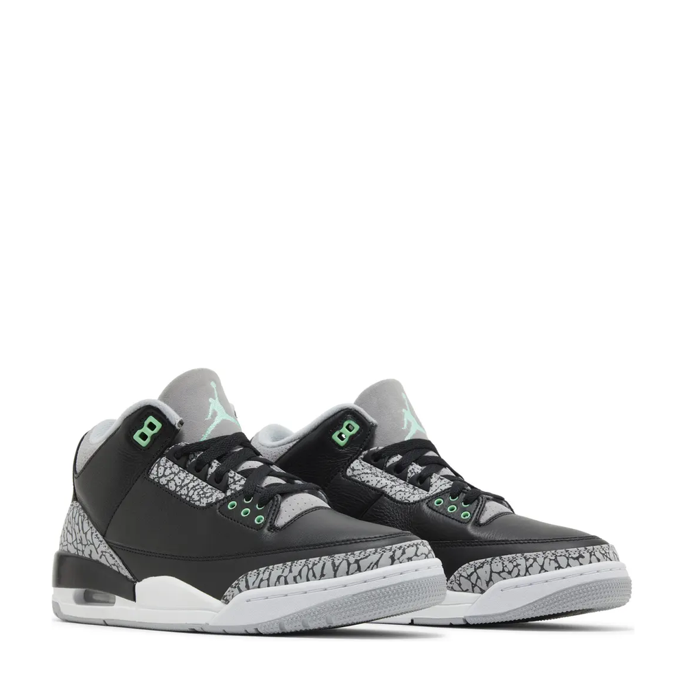 Air Jordan 3 Retro 'Green Glow' sneaker