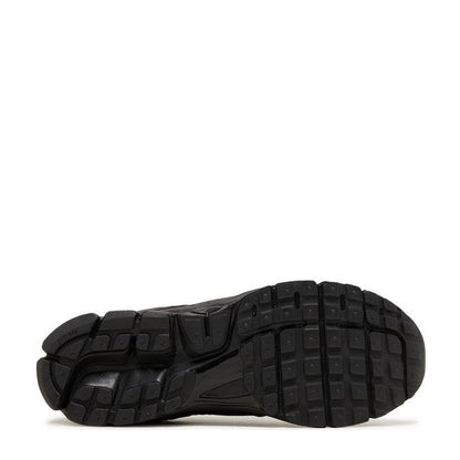 Nike Zoom Vomero 5 'Triple Black' - Angle 3