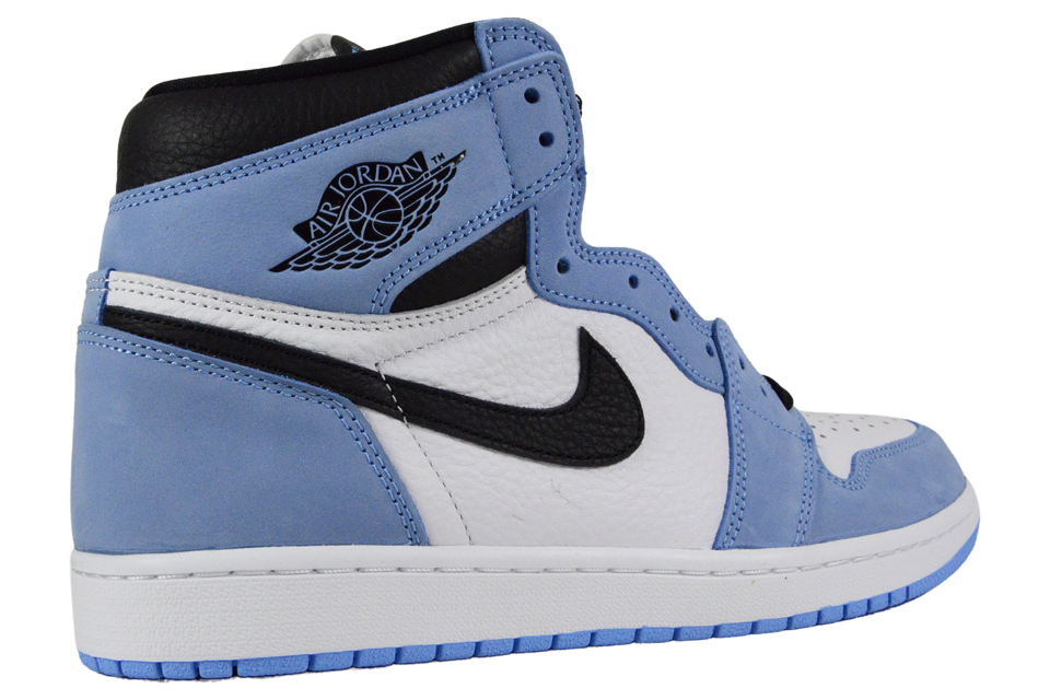 Air Jordan 1 Retro High OG 'University Blue' - Angle 3