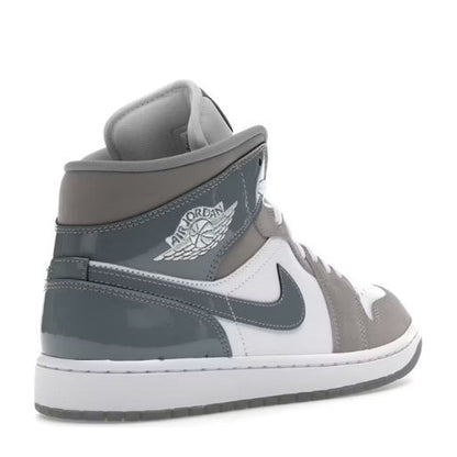 Air Jordan 1 Mid SE "Cool Grey" - Angle 3