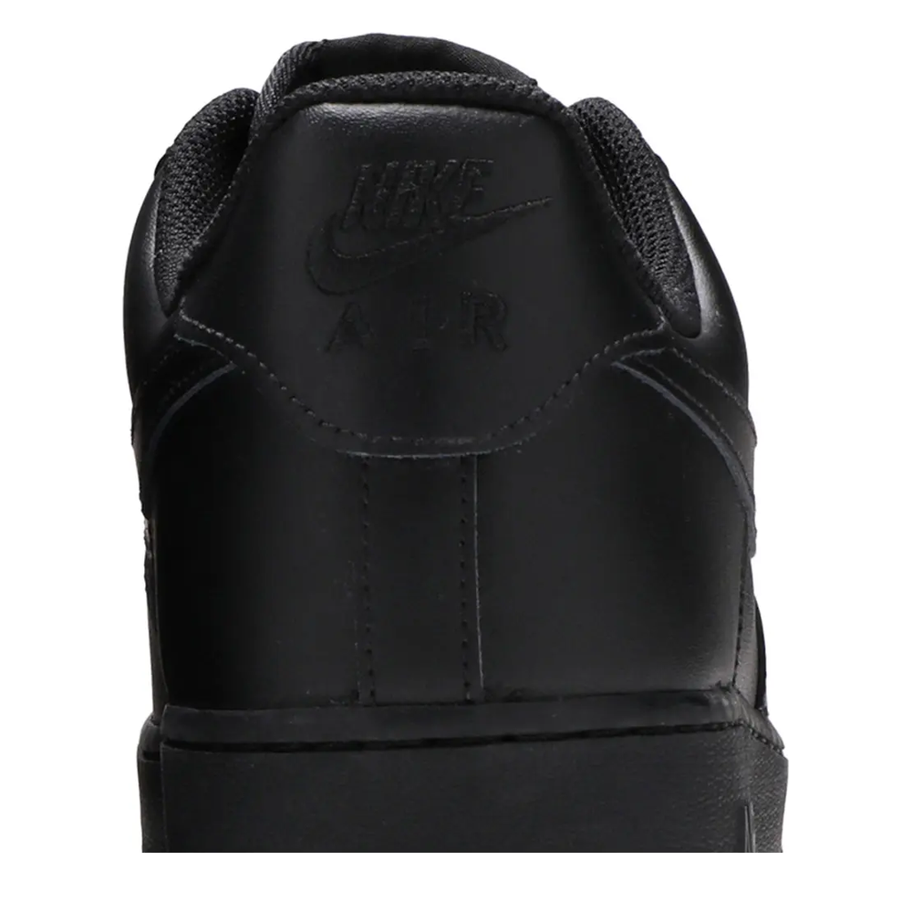 Nike Air Force 1 '07 'Triple Black' sneaker