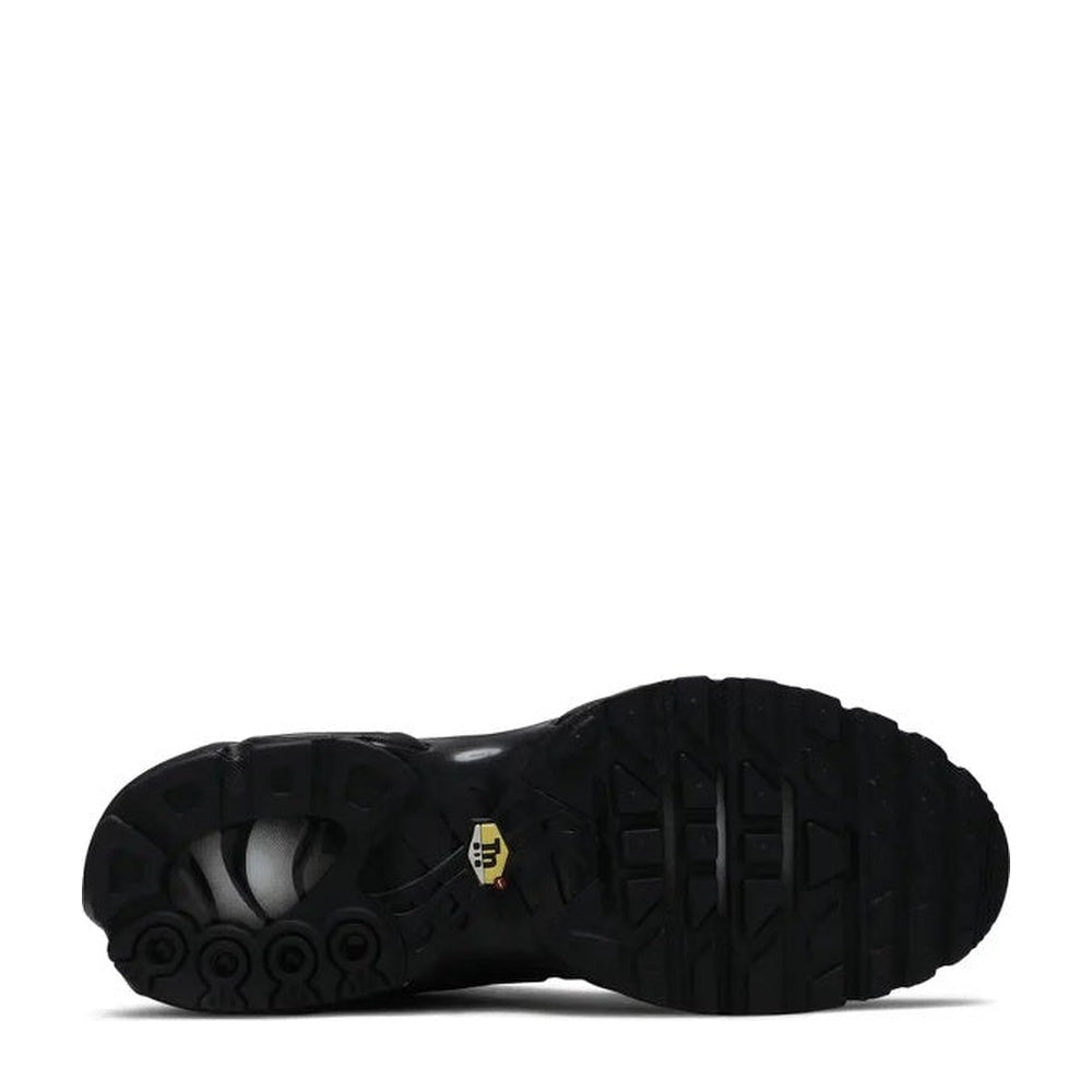 Nike Air Max Plus 'Triple Black' - Angle 4