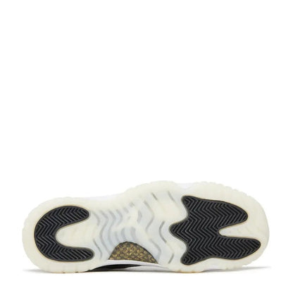 Air Jordan 11 Retro (GS) 'Gratitude' - Angle 4