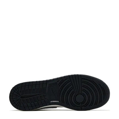 Air Jordan 1 Mid (GS) 'Black White' - Angle 4