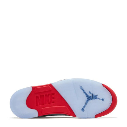 Air Jordan 5 Retro 'Fire Red' - Angle 4