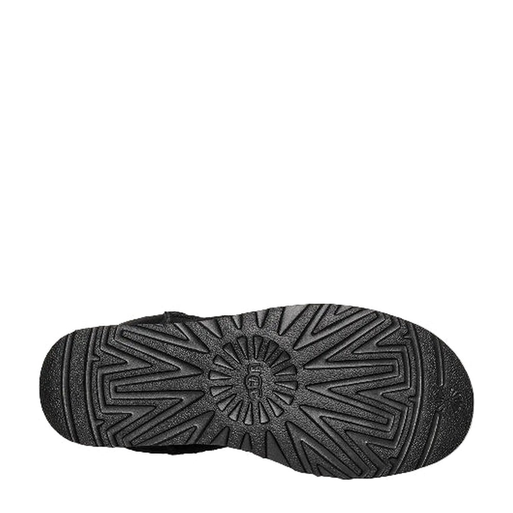 UGG Classic Short II (W) 'Black' - Angle 4