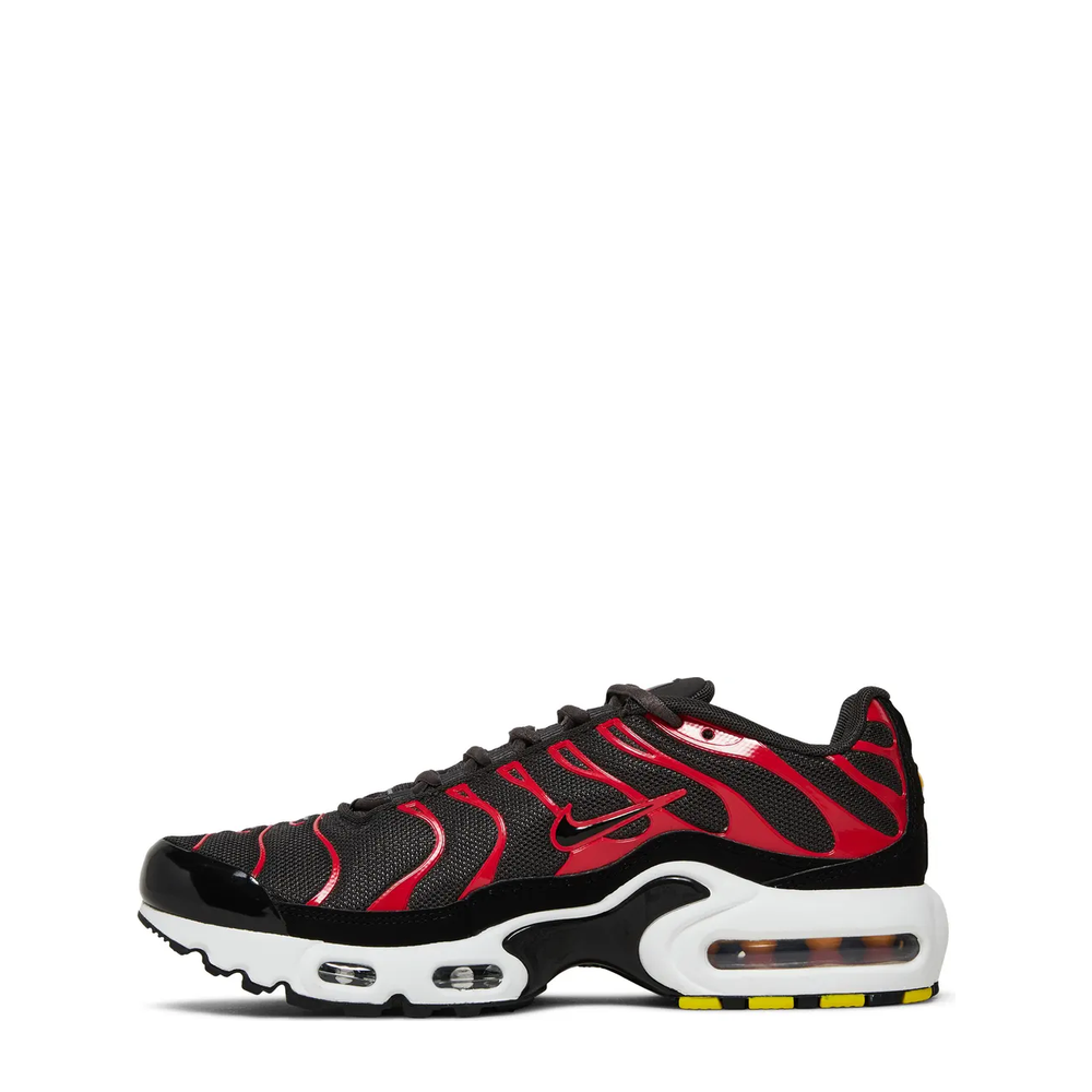 Nike Air Max Plus (GS) 'Medium Ash Black Siren Red' sneaker, alternate view 3