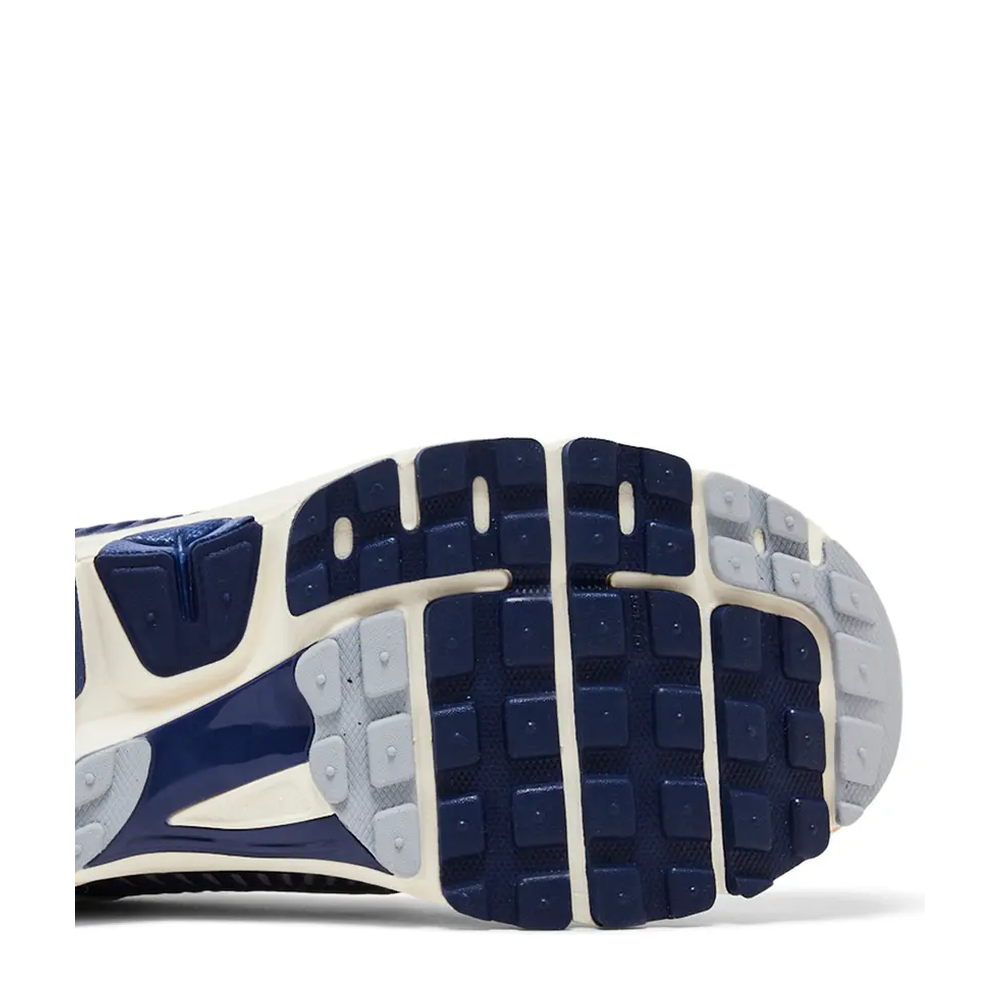 Nike Zoom Vomero 5 'Vast Grey' sneaker, alternate view 6