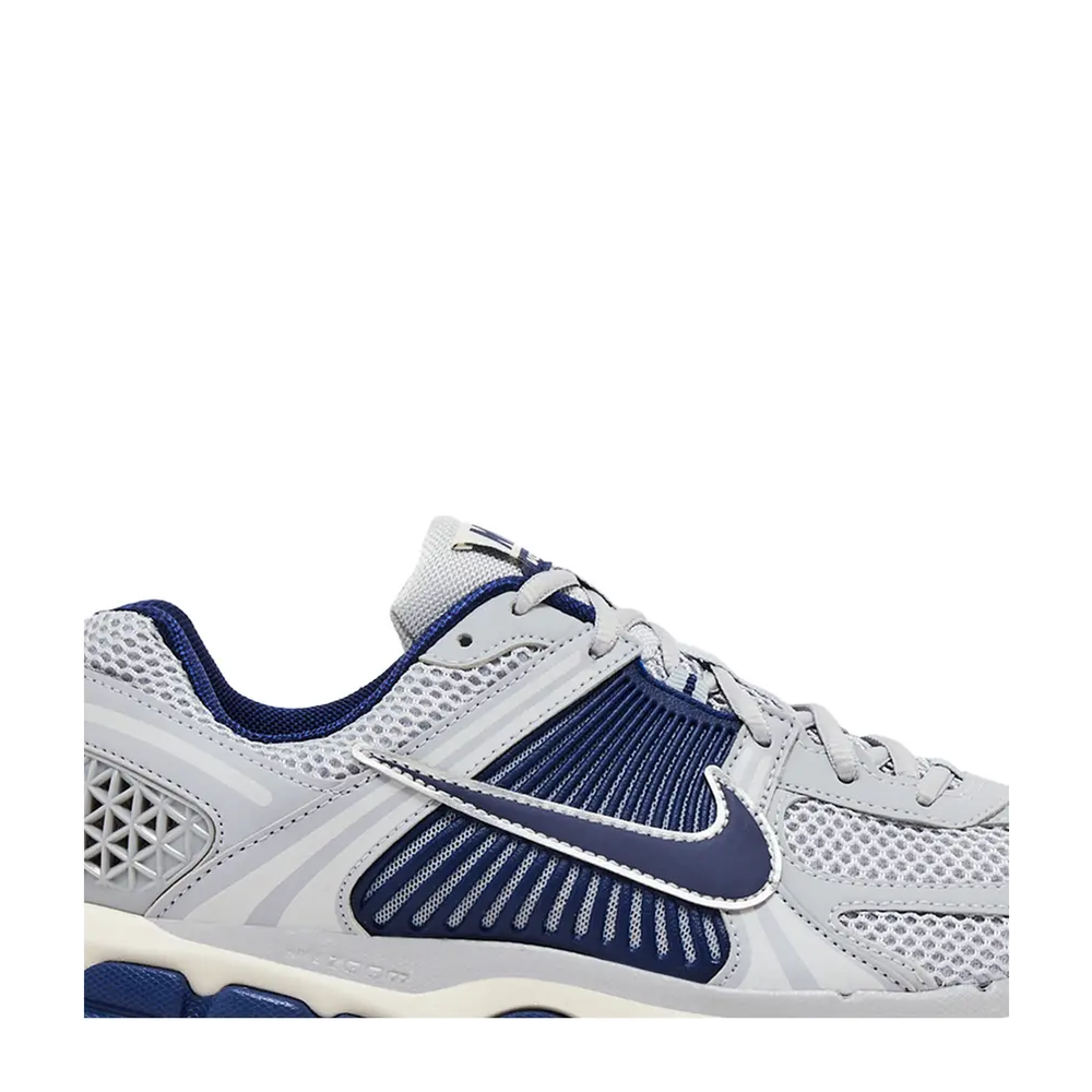Nike Zoom Vomero 5 'Vast Grey' sneaker, alternate view 3