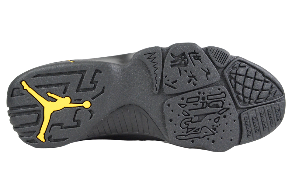 Air Jordan 9 Retro 'University Gold' - Angle 5