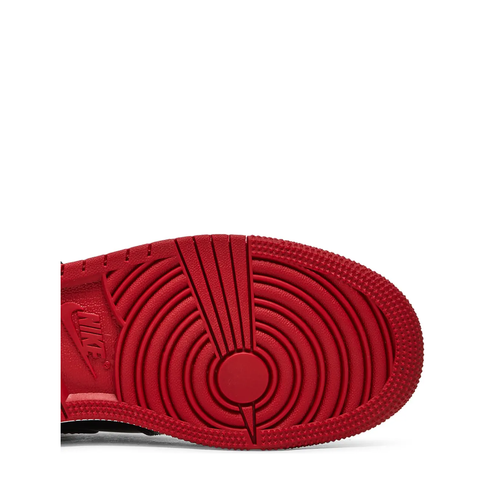 Air Jordan 1 Retro High OG (GS) 'Black Varsity Red White' sneaker, alternate view 7