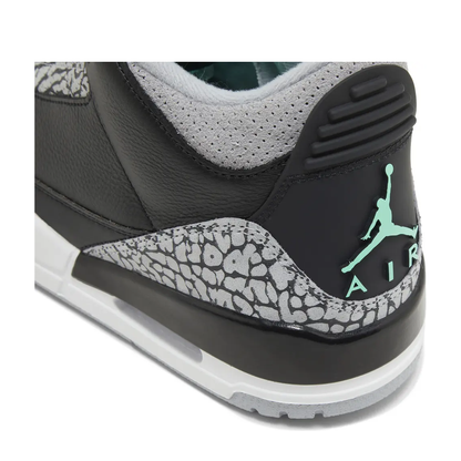 Air Jordan 3 Retro 'Green Glow' sneaker