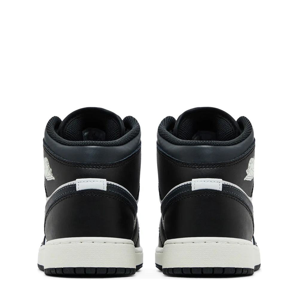Air Jordan 1 Mid (GS) 'Black White' sneaker, alternate view 8