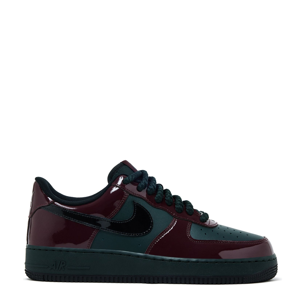 Air Force 1 '07 LV8 'Beef and Broccoli' sneaker, side view