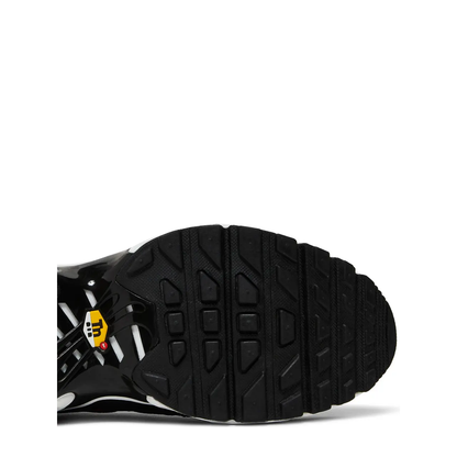Nike Air Max Plus (GS) 'Medium Ash Black Siren Red' sneaker, alternate view 5