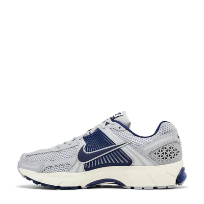 Nike Zoom Vomero 5 'Vast Grey' sneaker, alternate view 4