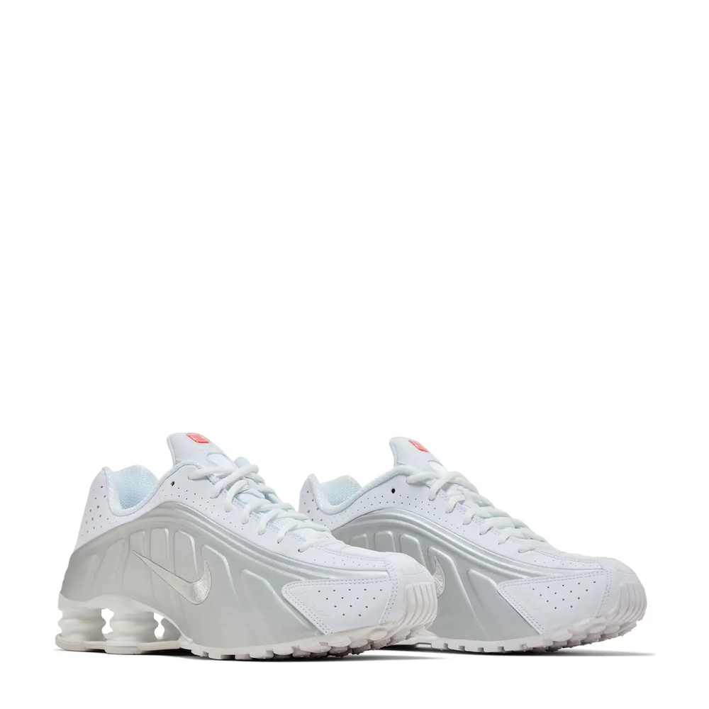 Nike Shox R4 'White Metallic Silver' sneaker, alternate view 10