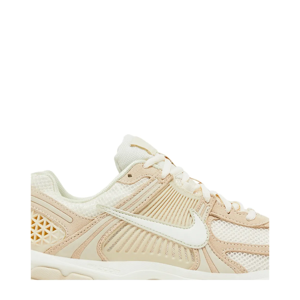 Nike Zoom Vomero 5 (W) 'Cream' sneaker, alternate view 4